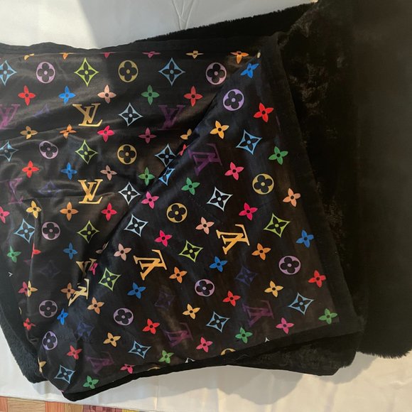 Pillow Case and Blanket - Picture 4 of 4